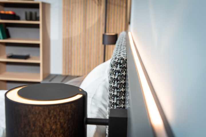 Ulmrich-Showroom-Indirekte-Beleuchtung-Lr
